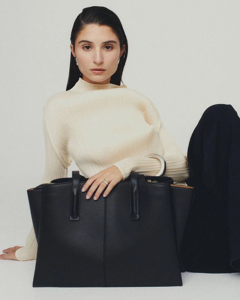 The Essential Tote Bag – Stylish Everyday Carry-All | PAULINE.