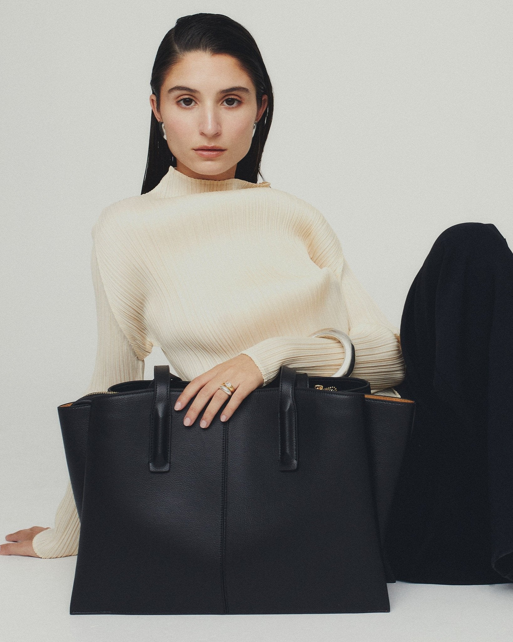 The Essential Tote - Latte