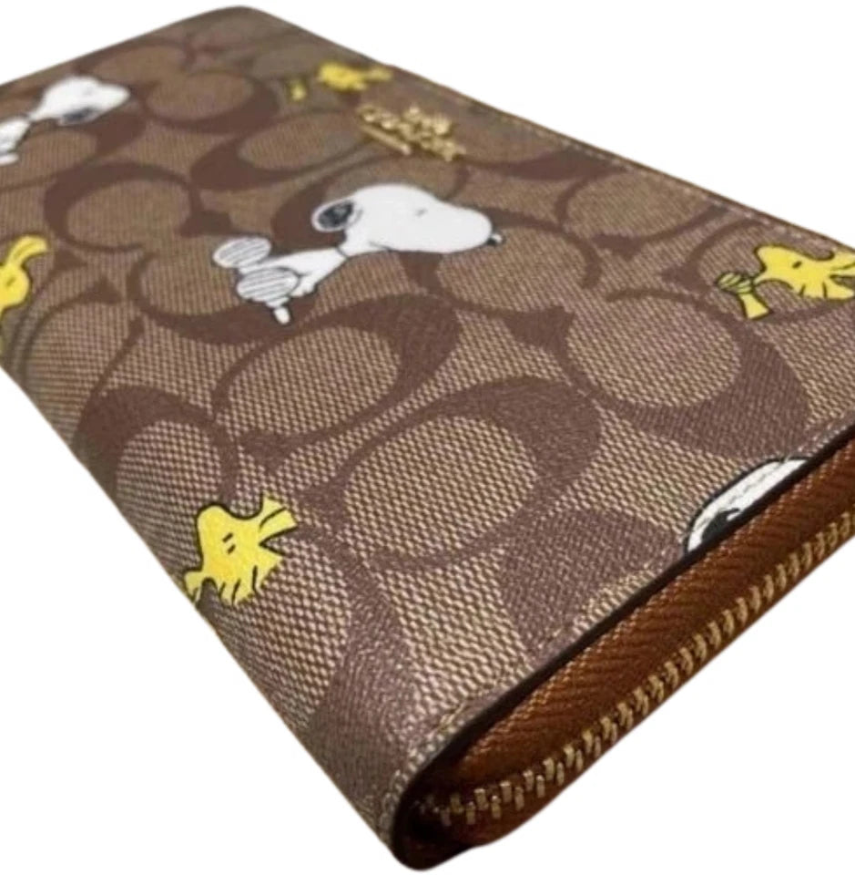 COACH x PEANUTS Long Zip Around Wallet Snoopy Woodstock Khaki Signature Wallet – New